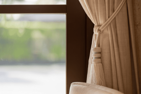 Your Complete Guide to Curtain Tiebacks and Holdbacks