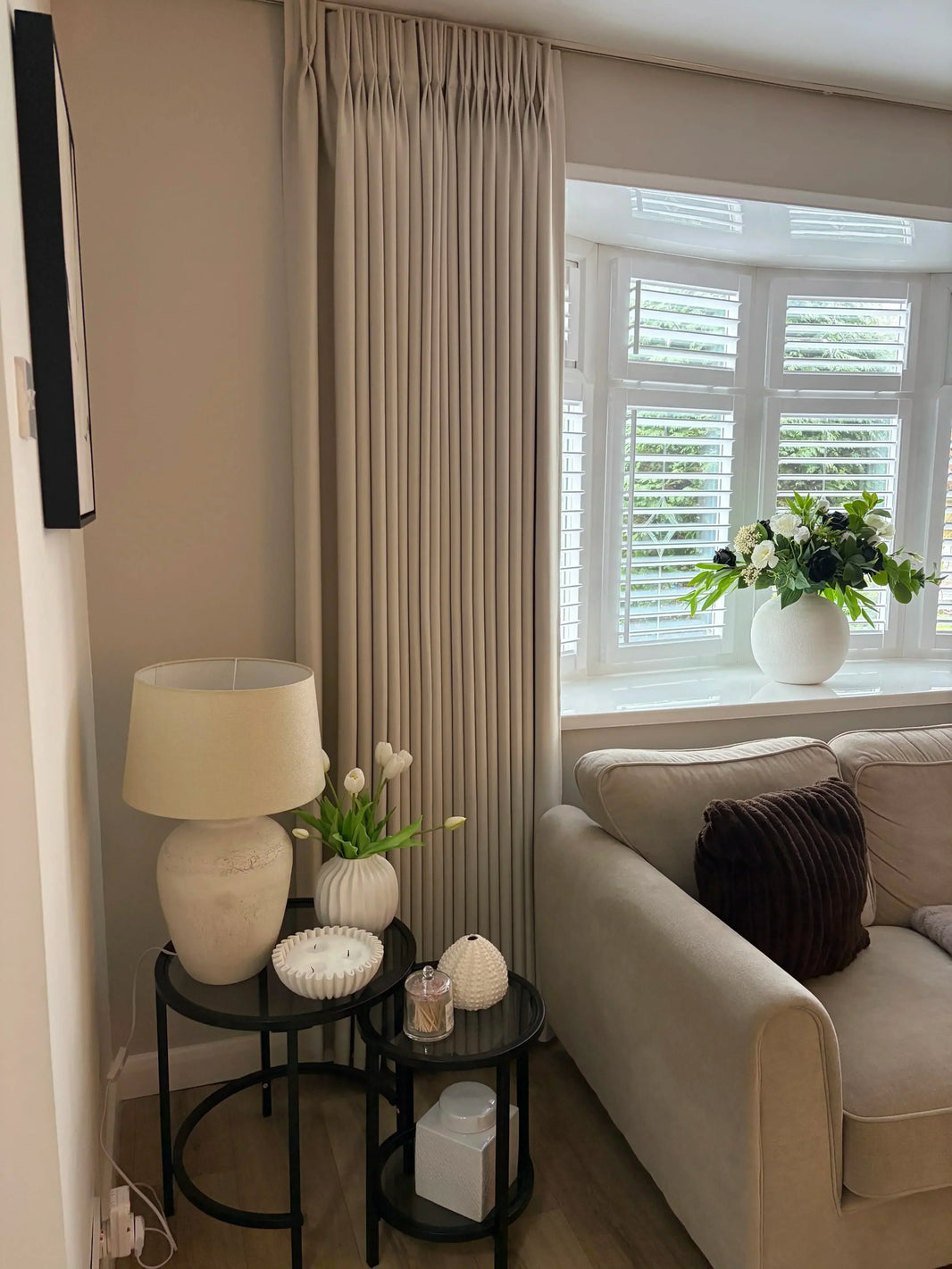 Why Bay Window Curtains Are So Difficult to Get Right (and 3 Solutions That Work)