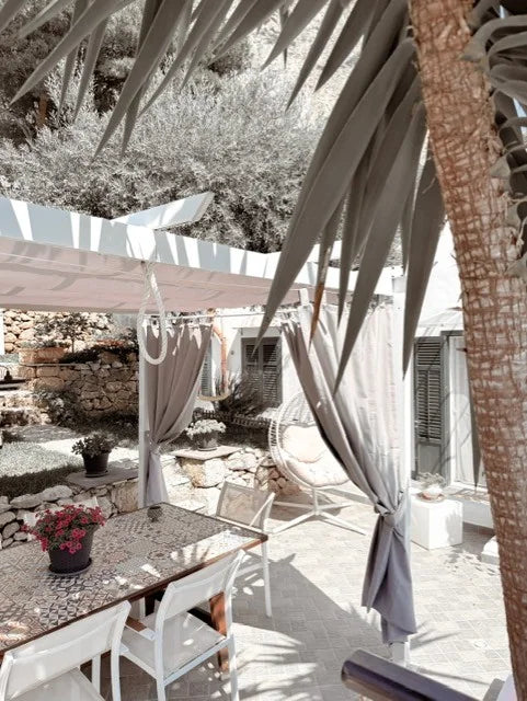 Can you attach a shade sail to a house or fence?