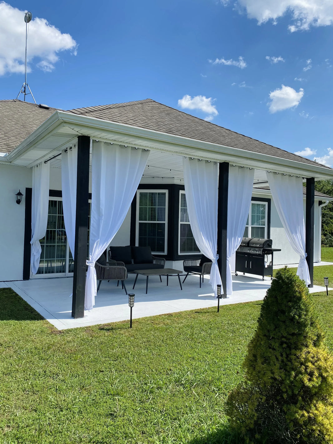 Can you leave outdoor curtains outside year-round?