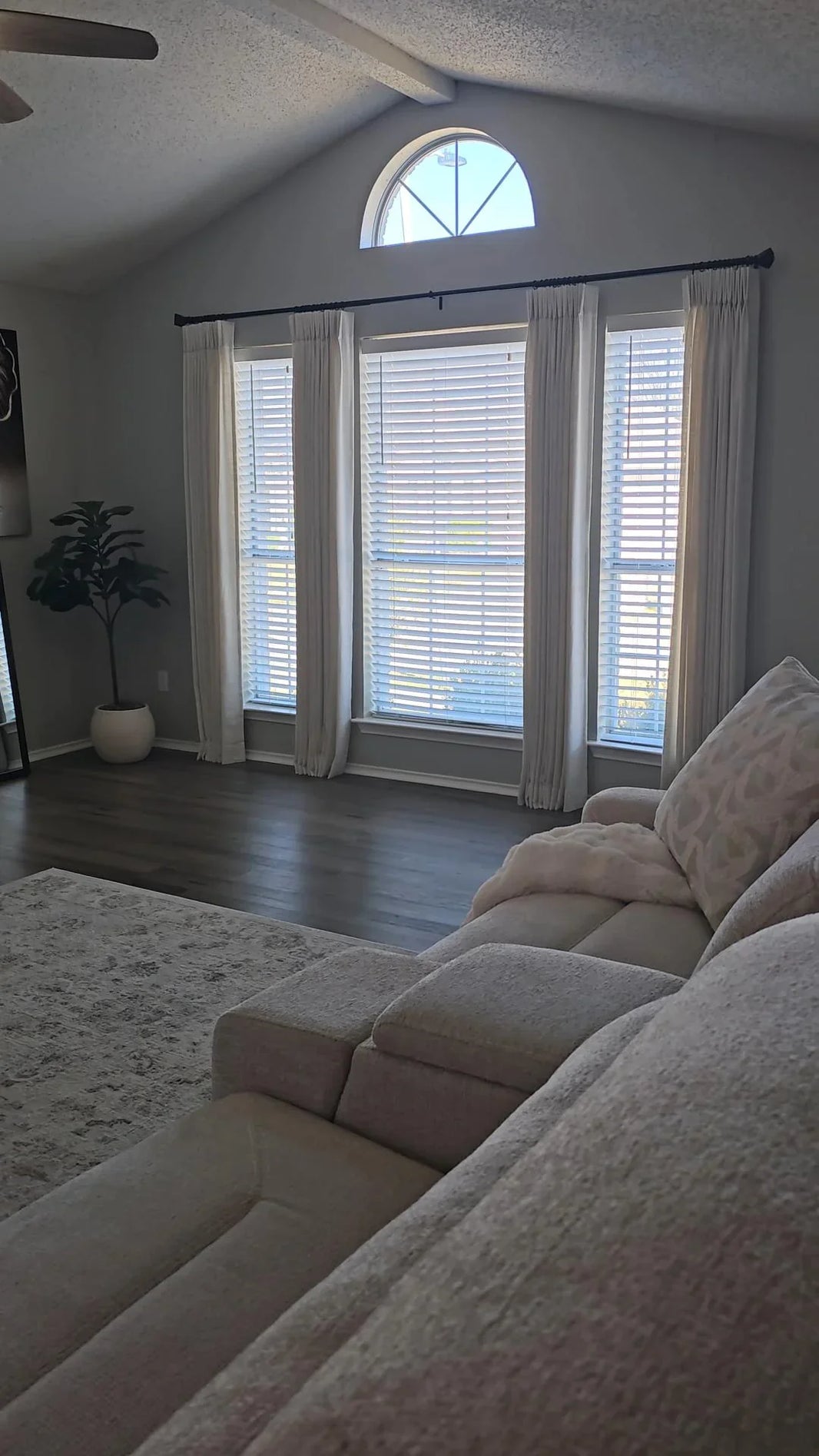Window Treatment Ideas for Transom Windows