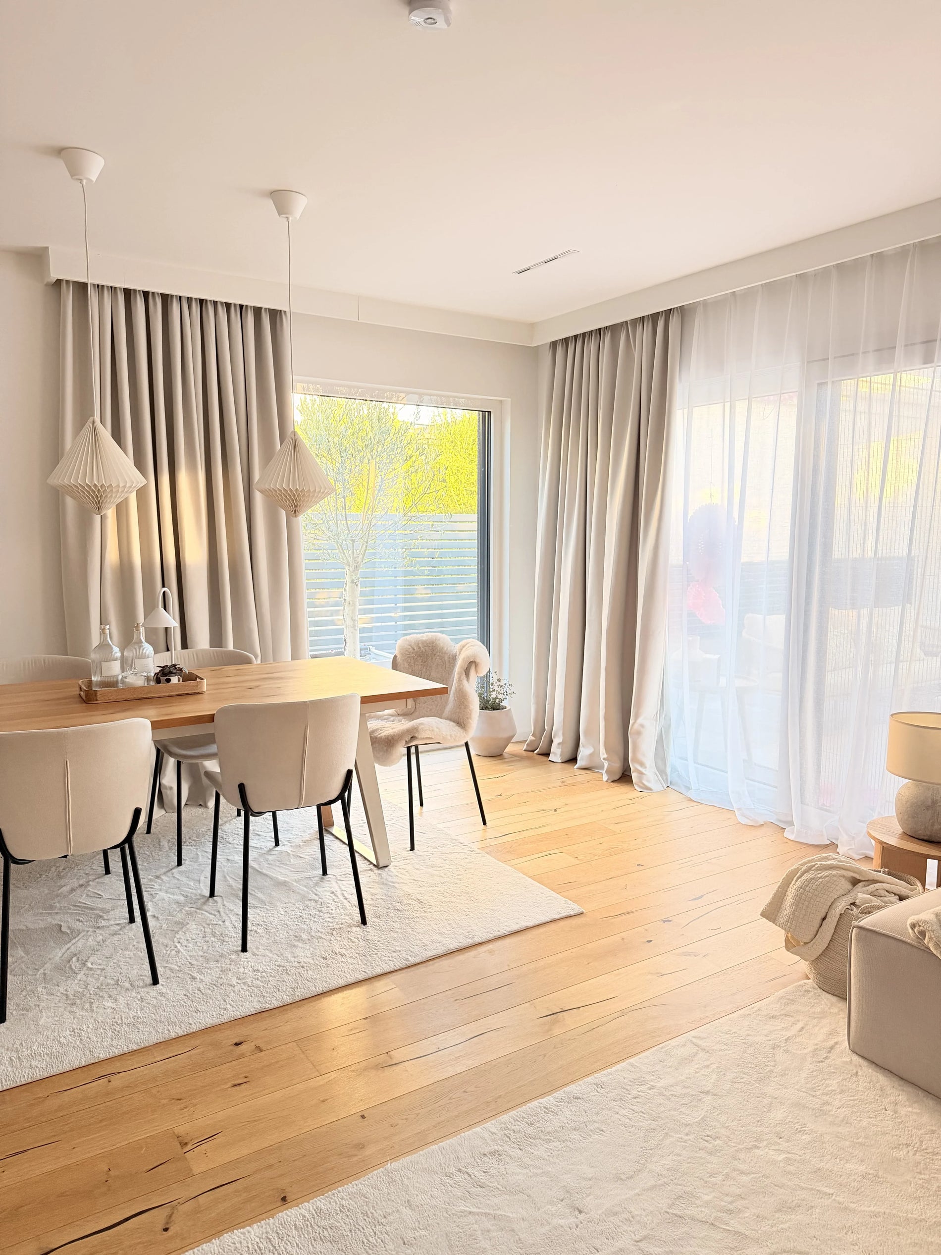 How Do I Measure Curtains for a Window?