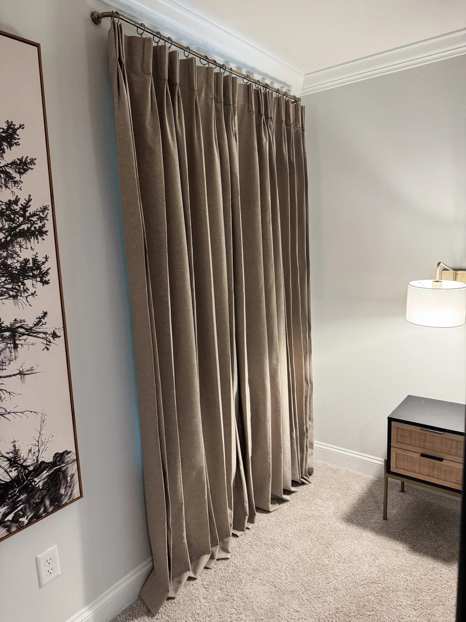 Do thermal curtains keep cold out?