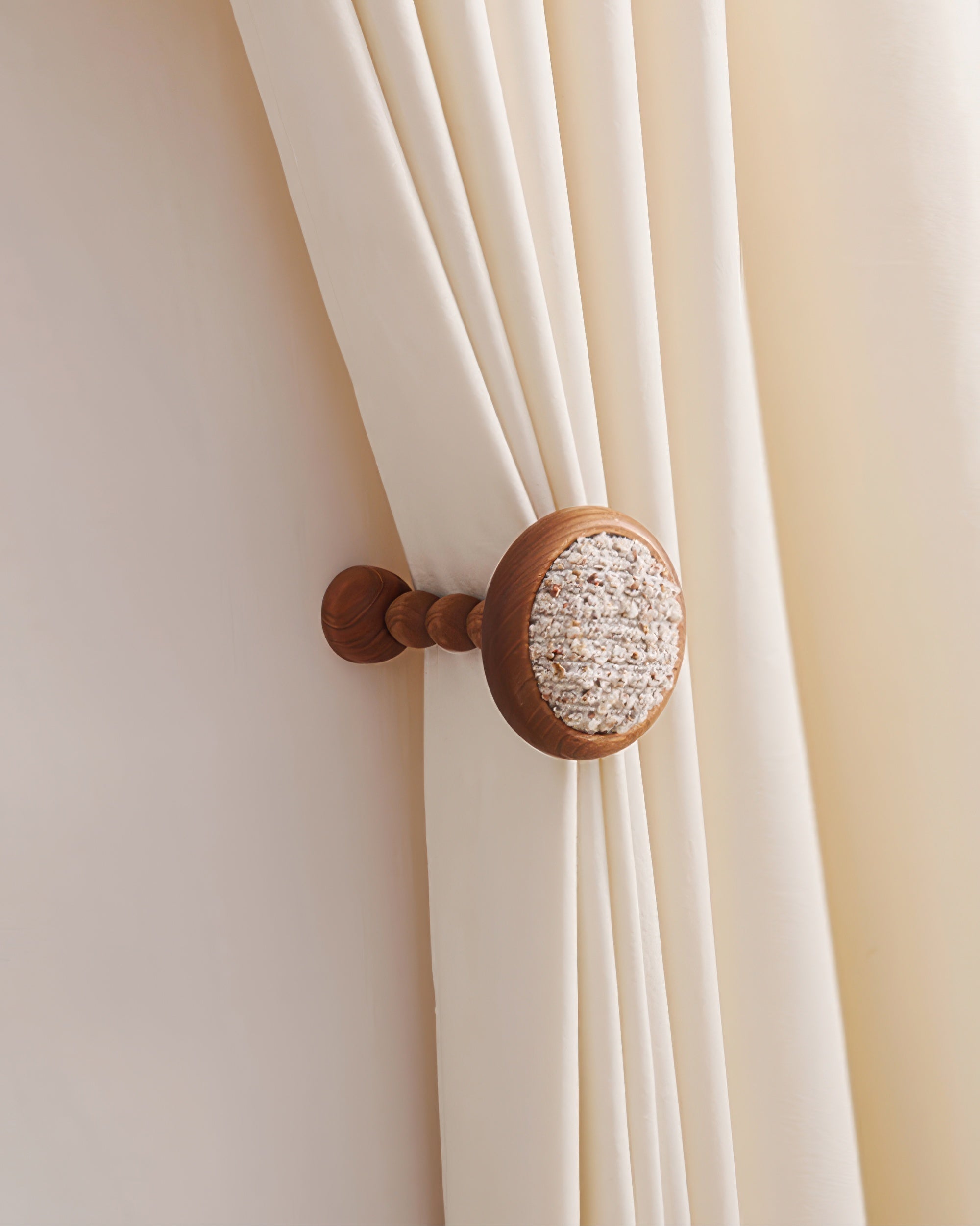 Coral Yarn Wooden Curtain Wall Hook - TheHues