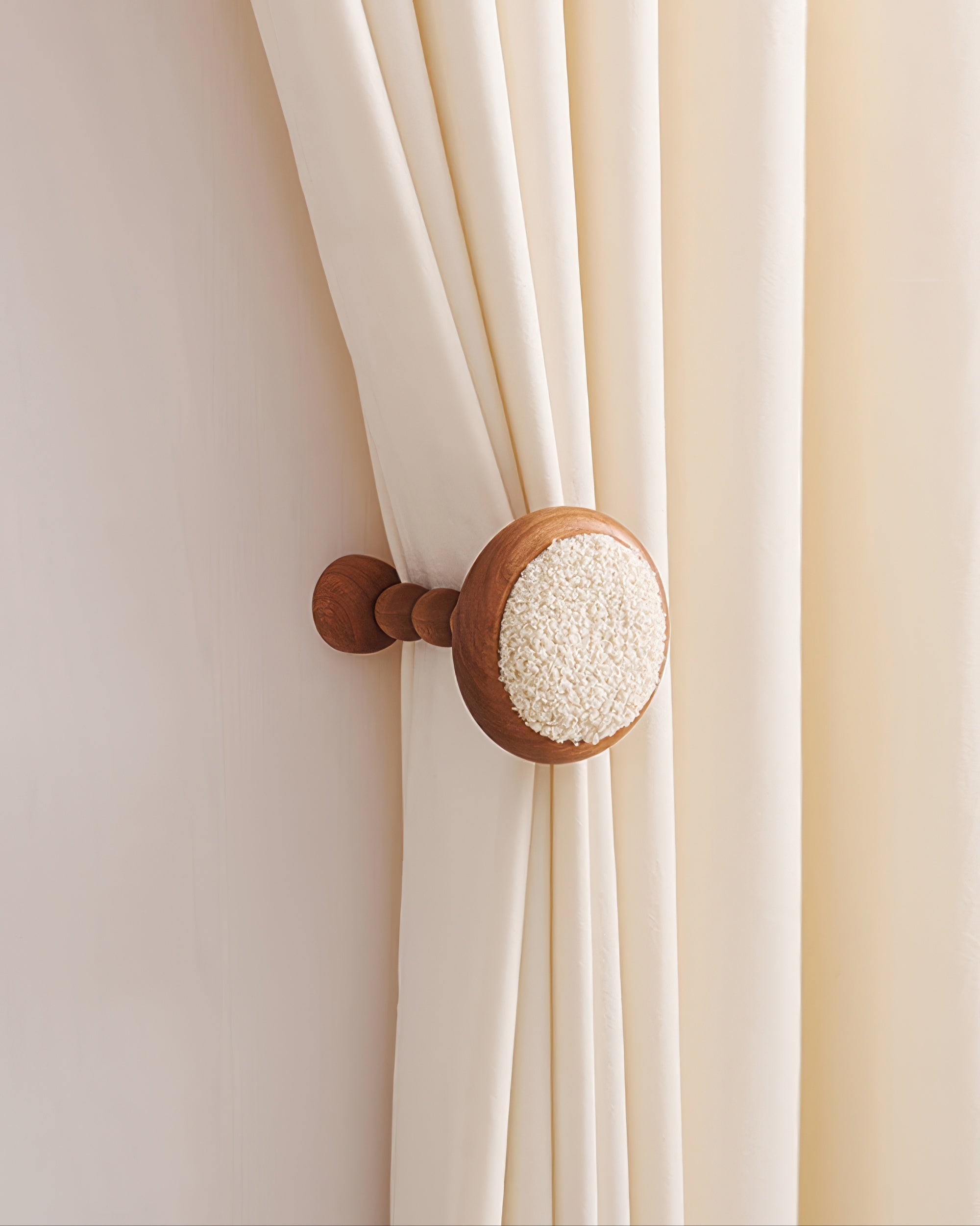 Leather Knob Curtain Wall Hook