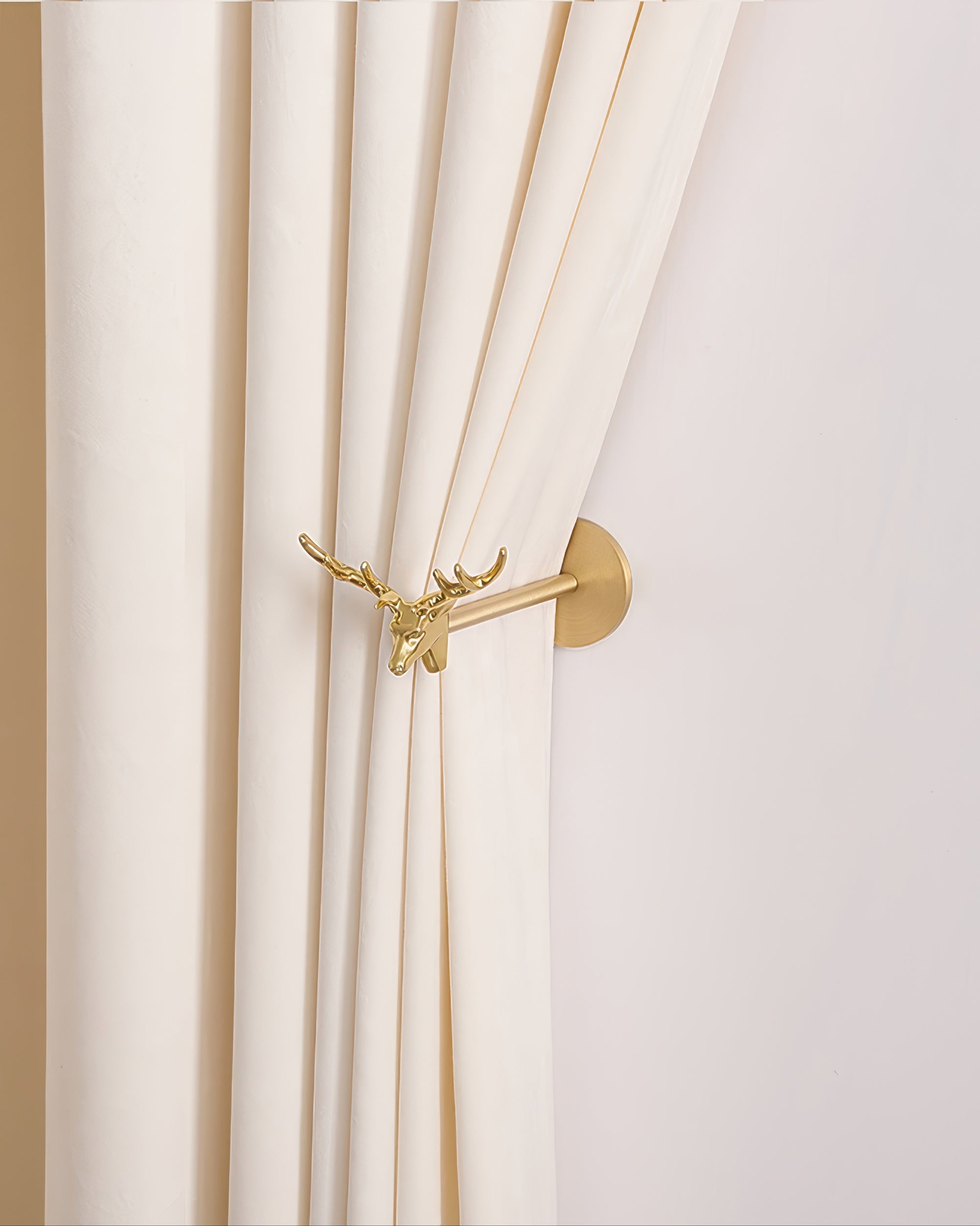 Deer Metal Curtain Wall Hook - TheHues