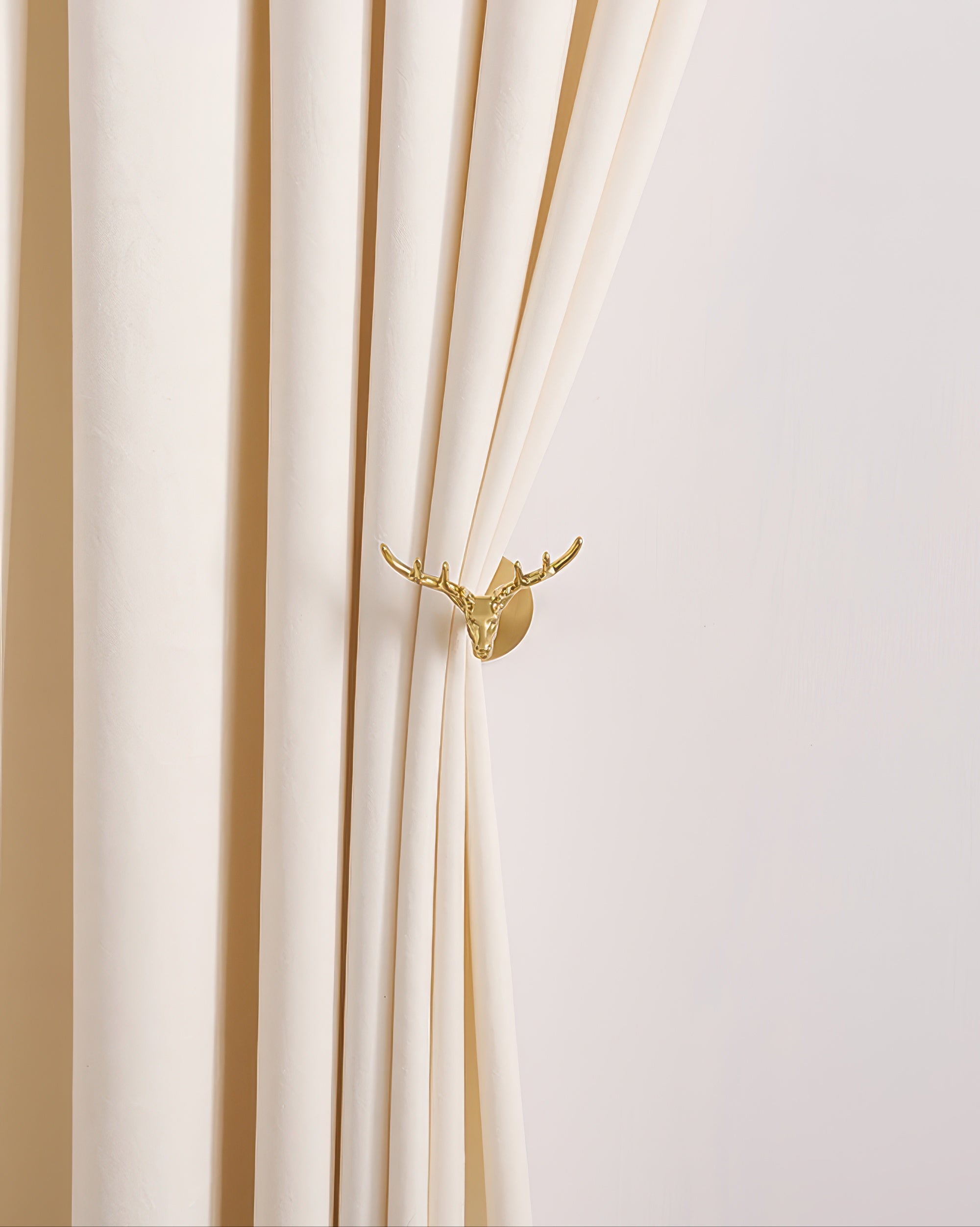 Deer Metal Curtain Wall Hook - TheHues