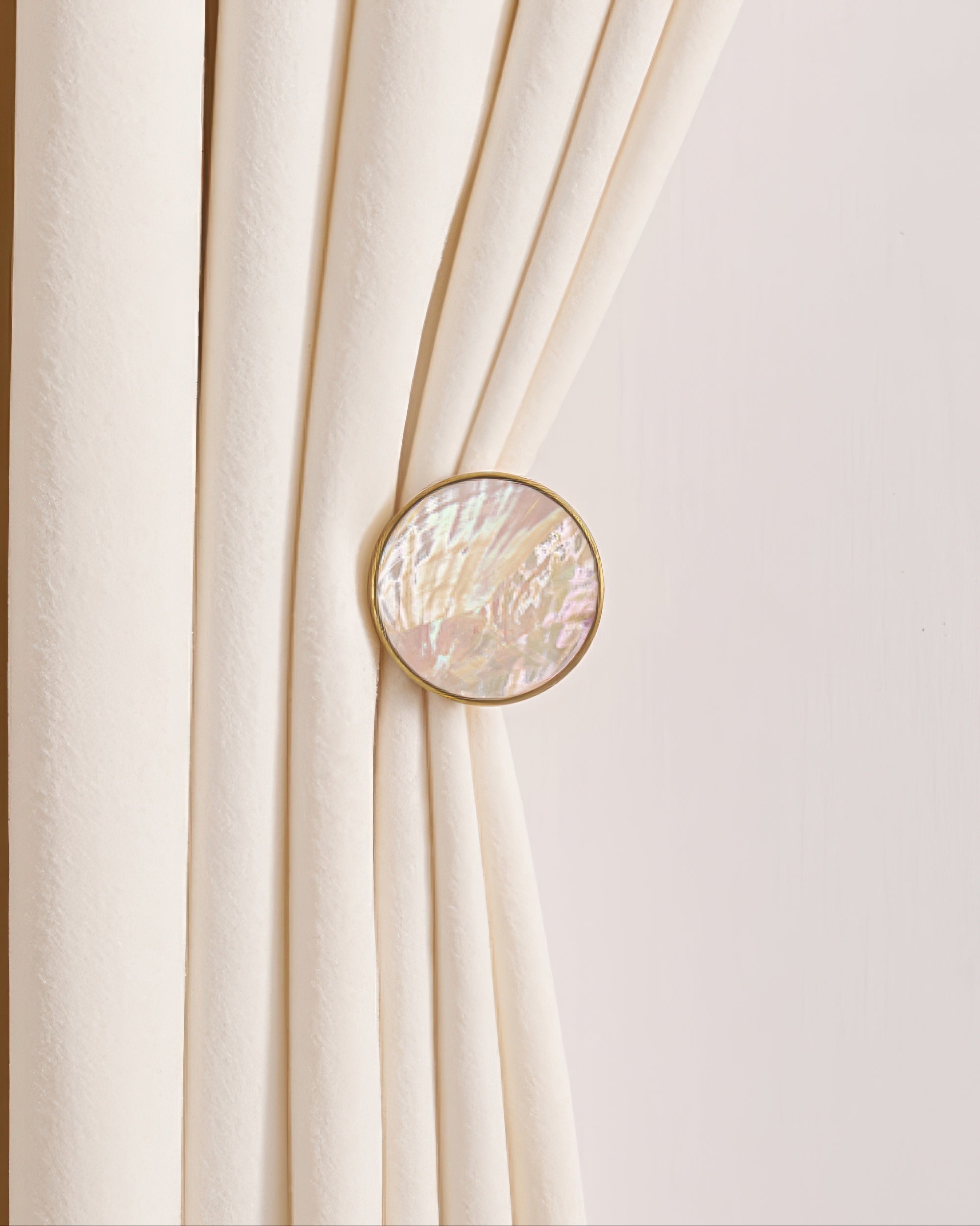 Seashell Curtain Wall Hook - TheHues