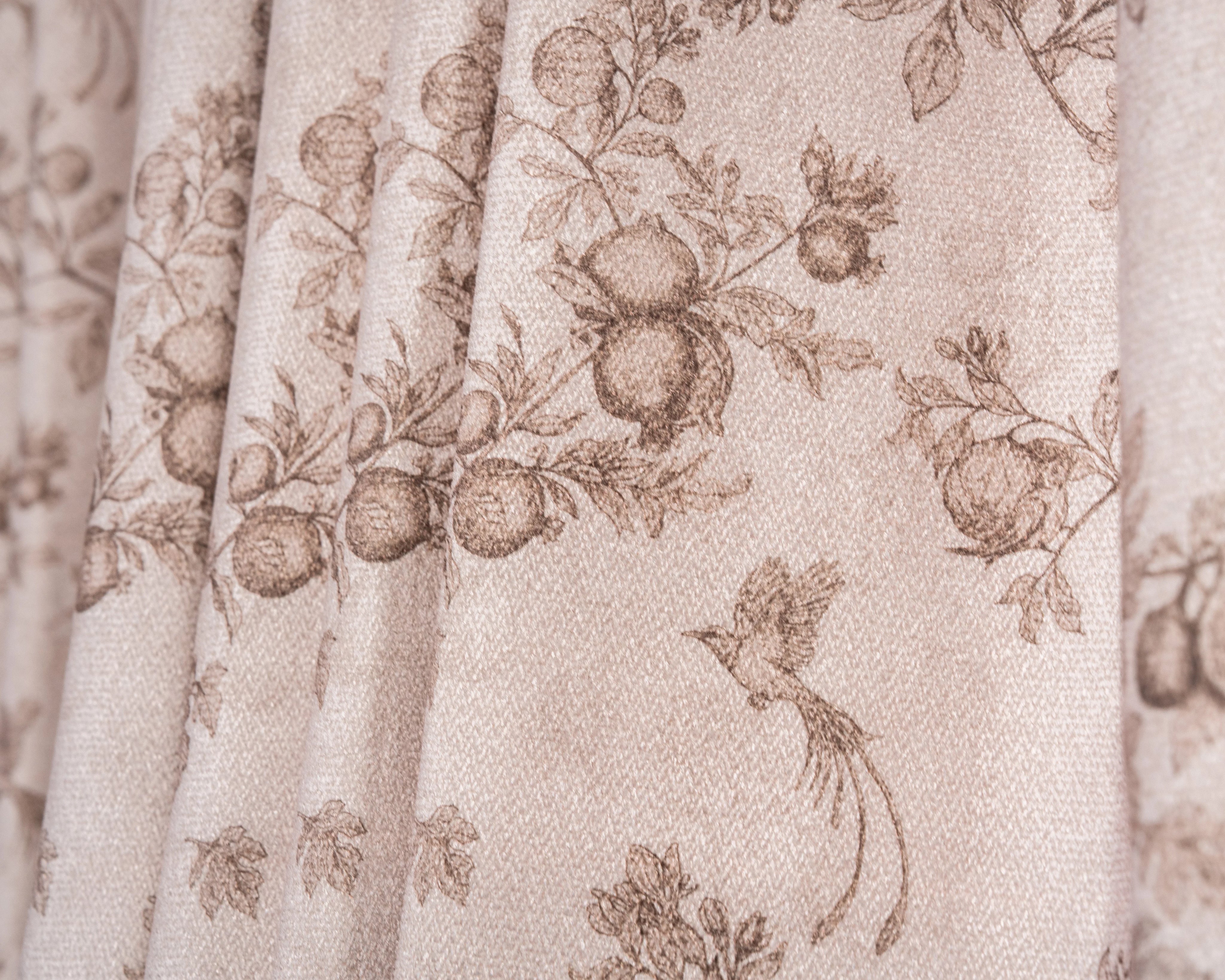 TheNottingHome x TheHues Eden Oat fabric swatch close-up