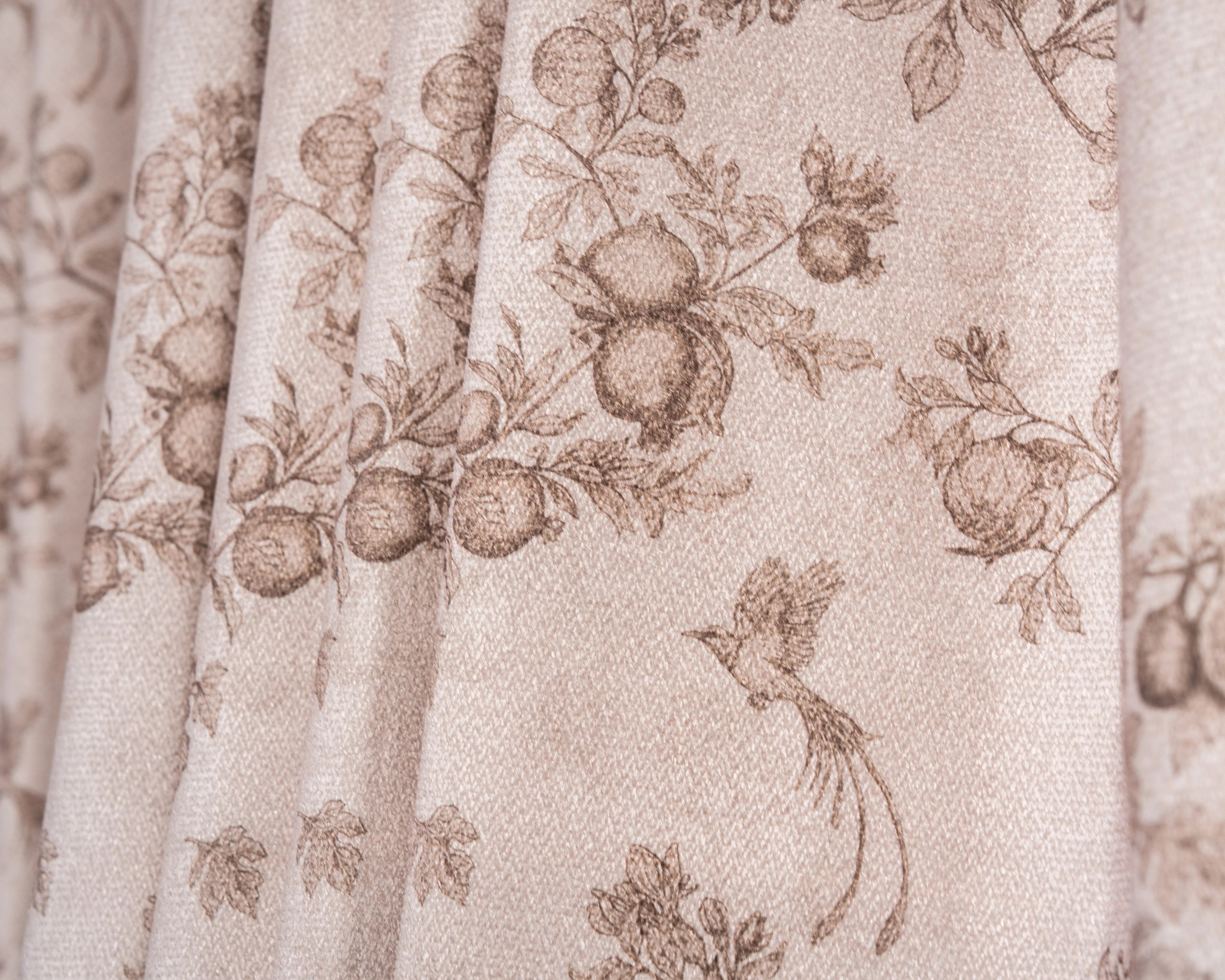 TheNottingHome x TheHues Eden Oat fabric swatch close-up